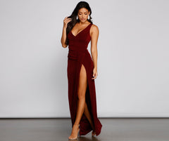 Serena Formal High Slit Lurex Dress creates the perfect summer wedding guest dress or cocktail party dresss with stylish details in the latest trends for 2023!