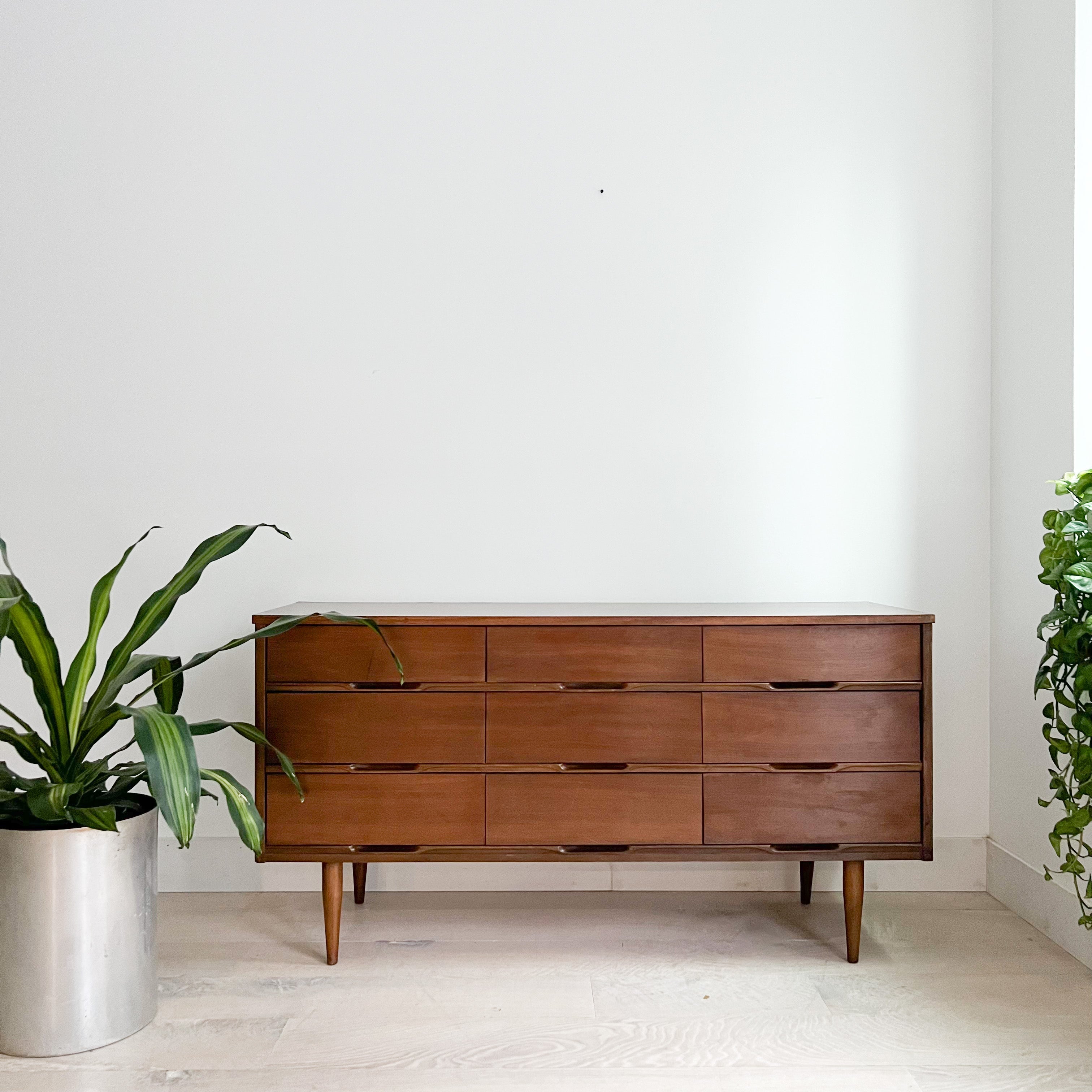 Mid Century Low 9 Drawer Dresser - Formica Top