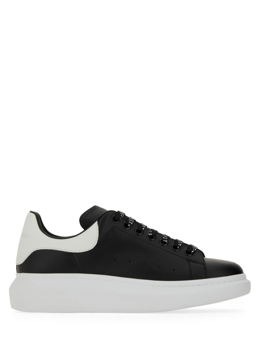 Alexander Mcqueen Sneakers - Black | f8d77bd4981dd2f37a20164eb907d9d23a22a563