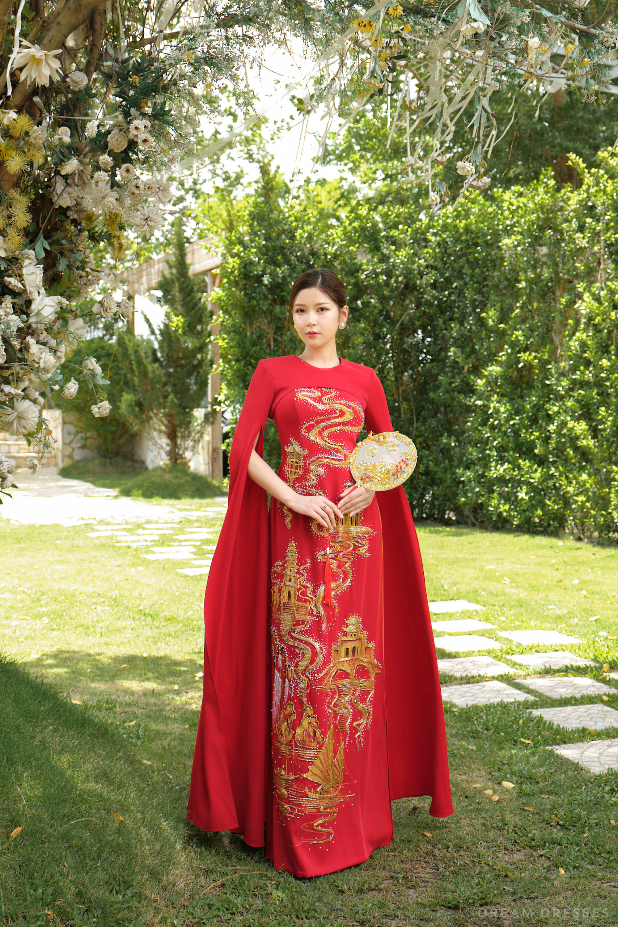 Ao Dai Detachable Cape | Vietnamese Bridal Dress (#EMPRESS) - Dream Dresses by P.M.N.