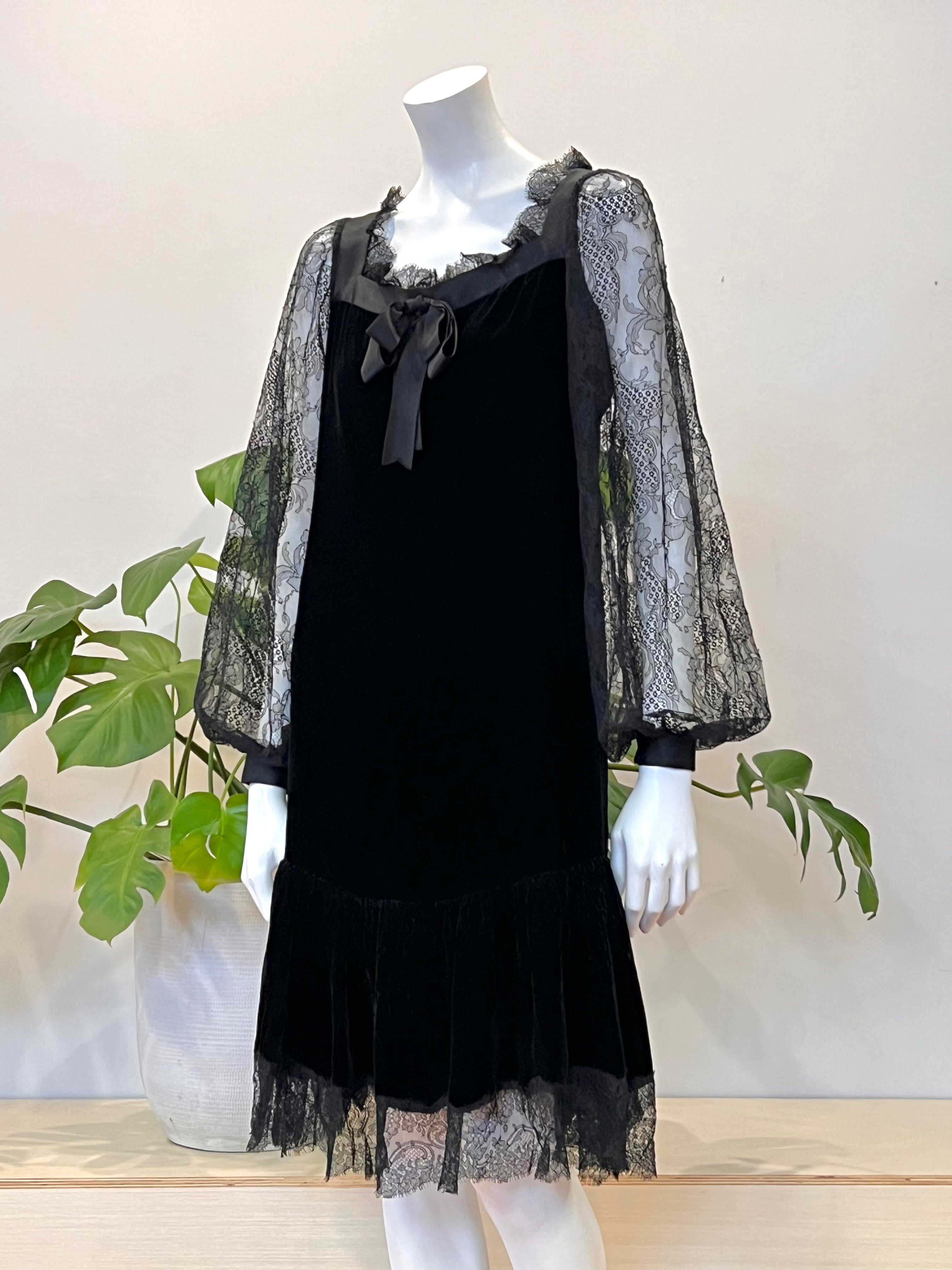 vintage Valentino Boutique black lace & ribbon trimmed velvet dress 70s