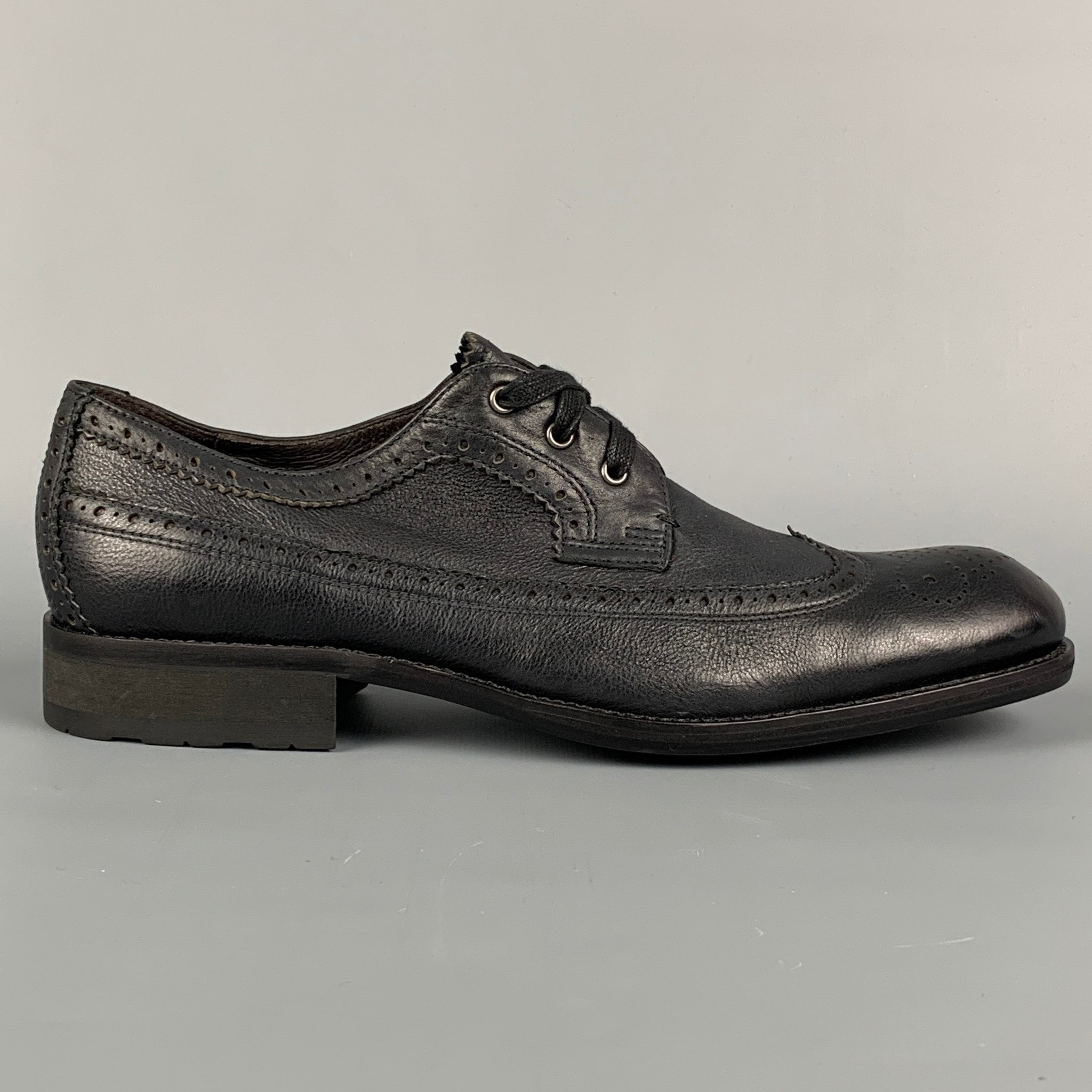 JOHN VARVATOS * U.S.A. Size 8 Black Perforated Leather Wingtip Lace Up Shoes
