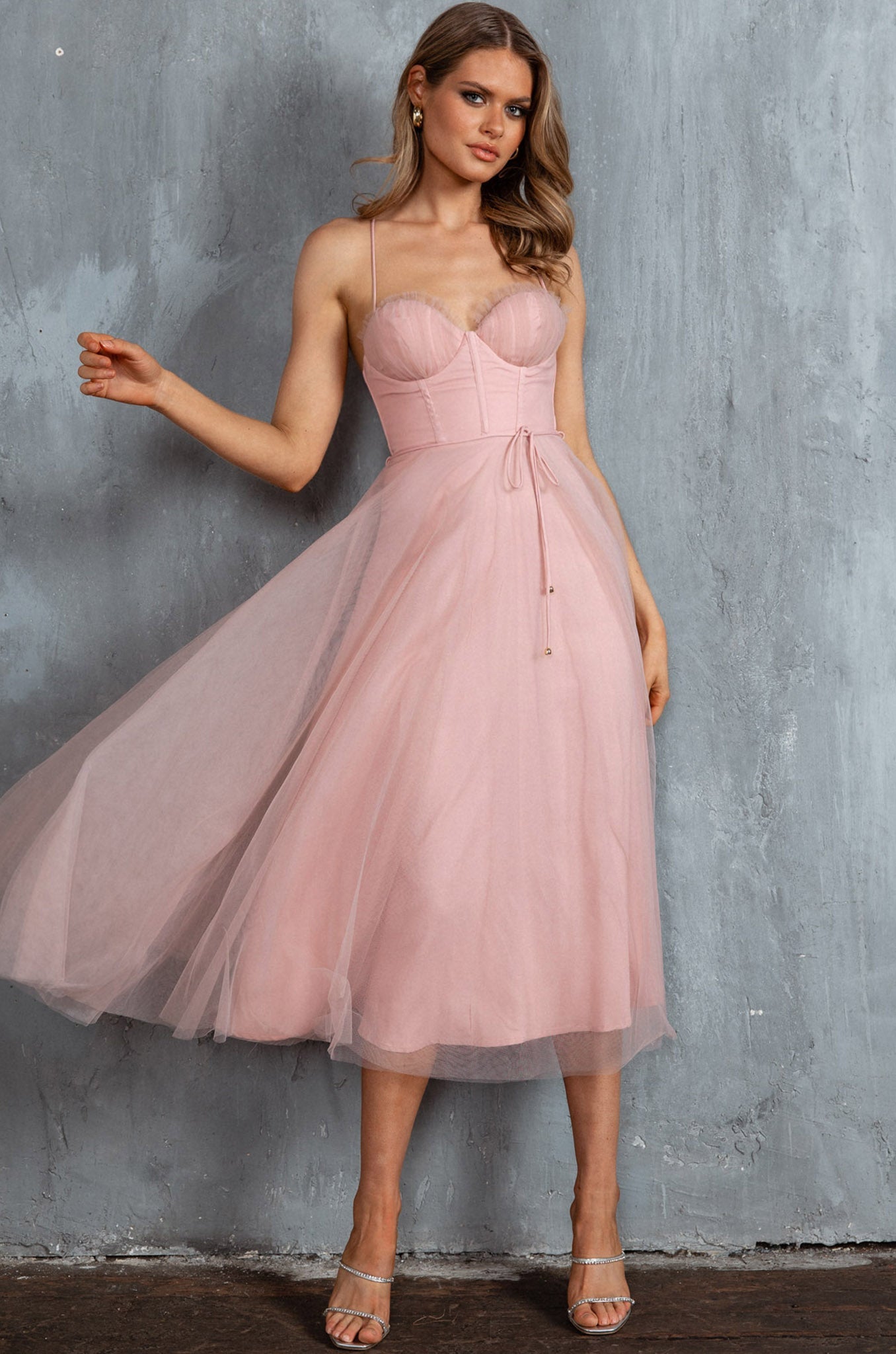 Smitten Sweetheart Neckline Chiffon Midi Dress Blush by Selfie Leslie