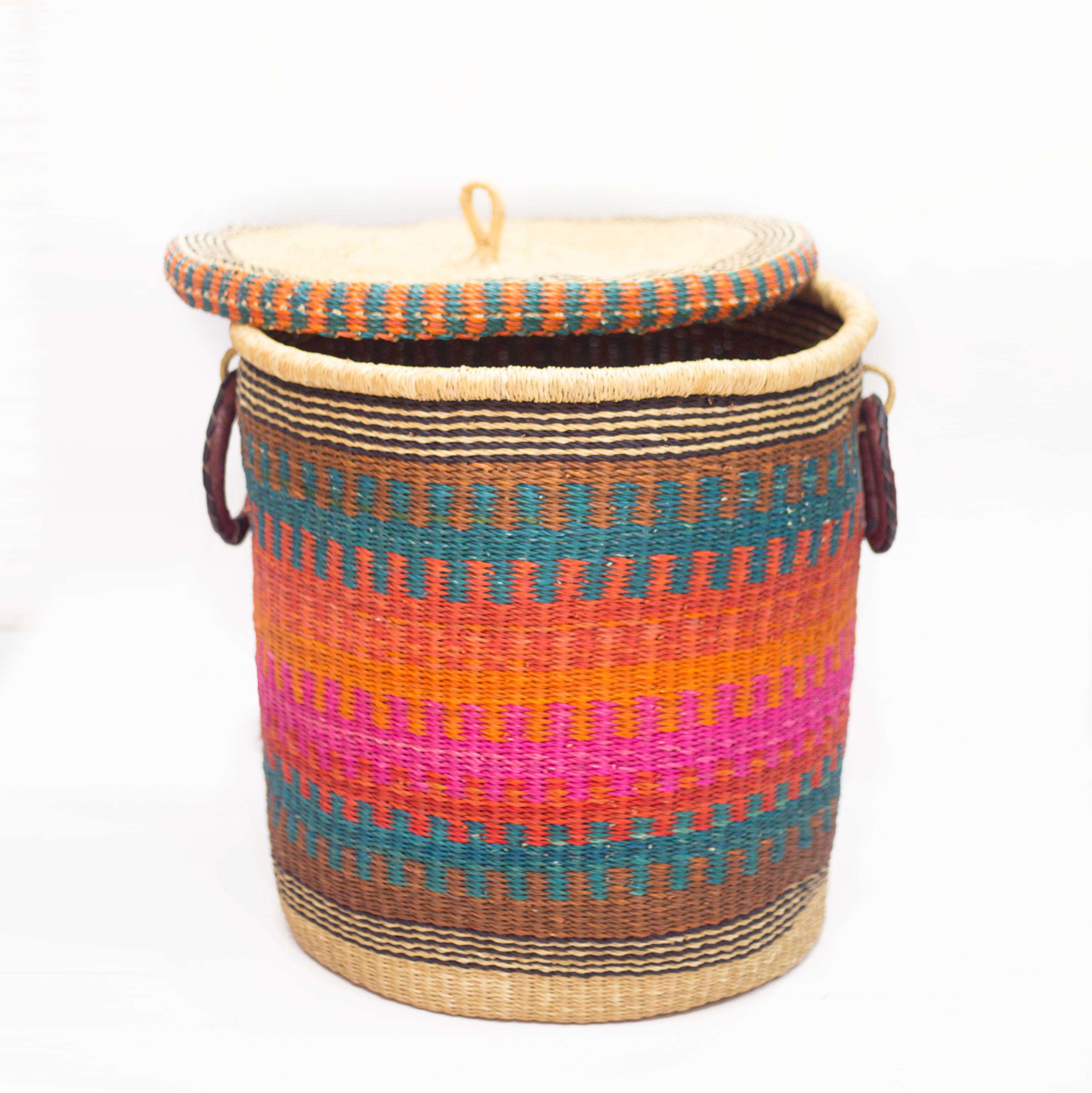 uploads/68/67360ec1f3dd8_LaundrybasketwithLid1.jpg