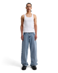 ALIS BAM WIDE FIT JEANS W/ EMBROIDERY Jeans Washed Light Blue