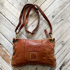 Campomaggi Kura Crossbody Bag