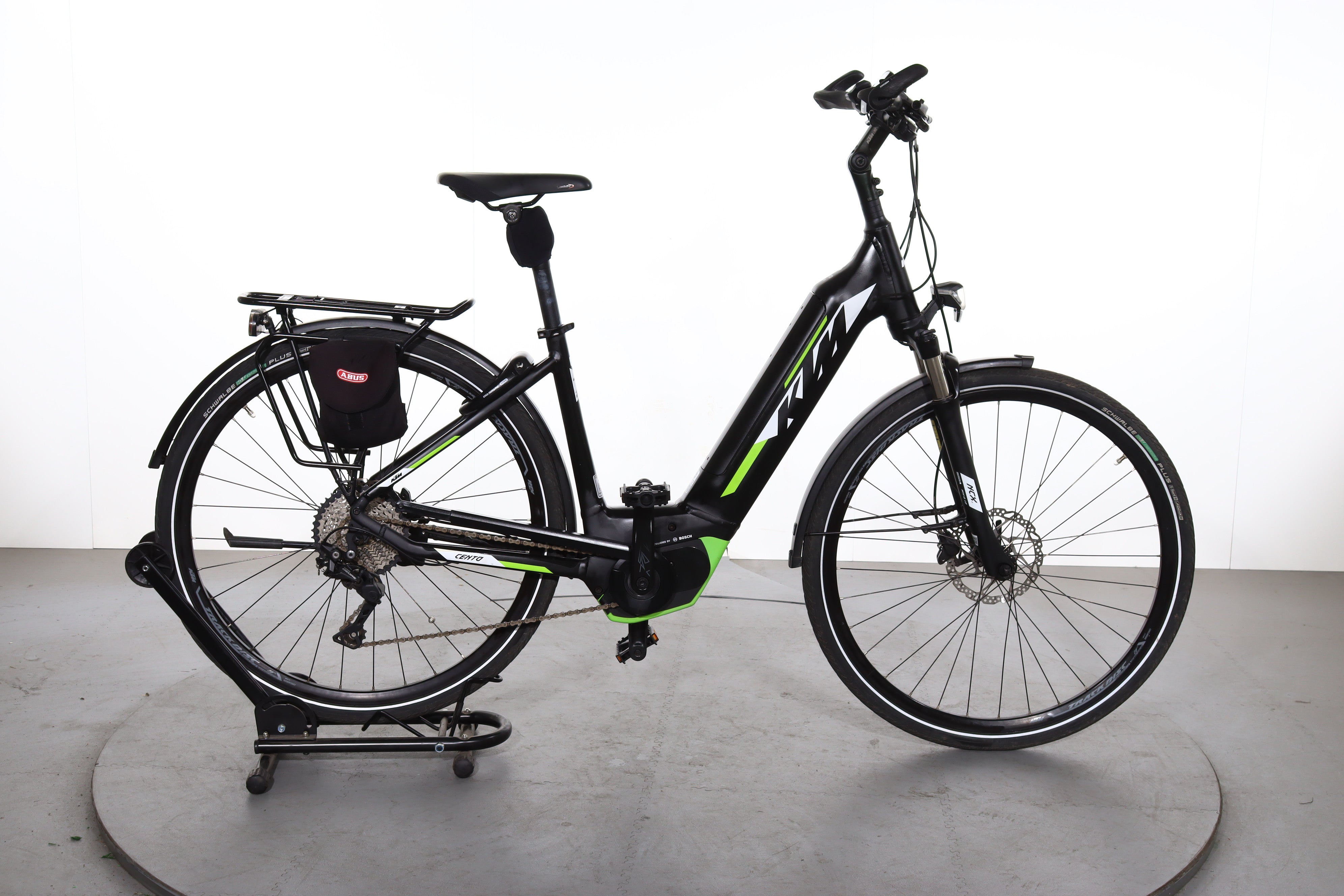 KTM Cento 10 CX5 #1 global