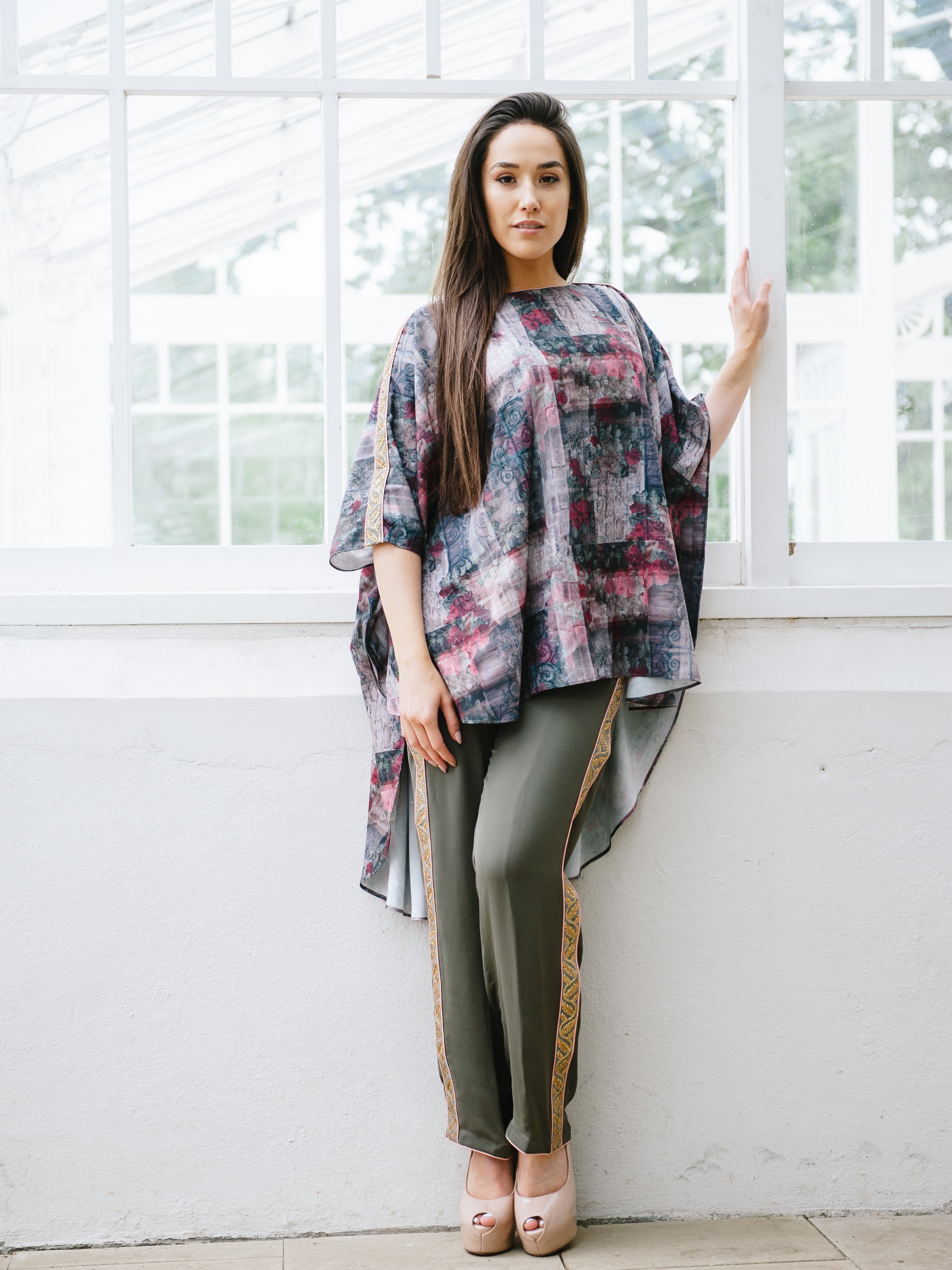 Overlap Printed Silk Collar Top & Crape Piped Pants for Summer - Free Size Cape - Plus Size Summer Cape & Pants