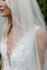Elizabeth Johns Emma Veil