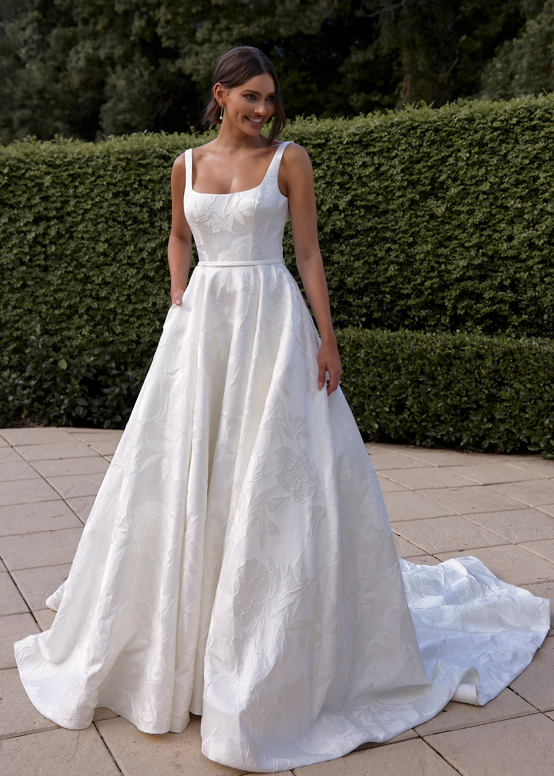 Mahogany Wedding Dresses