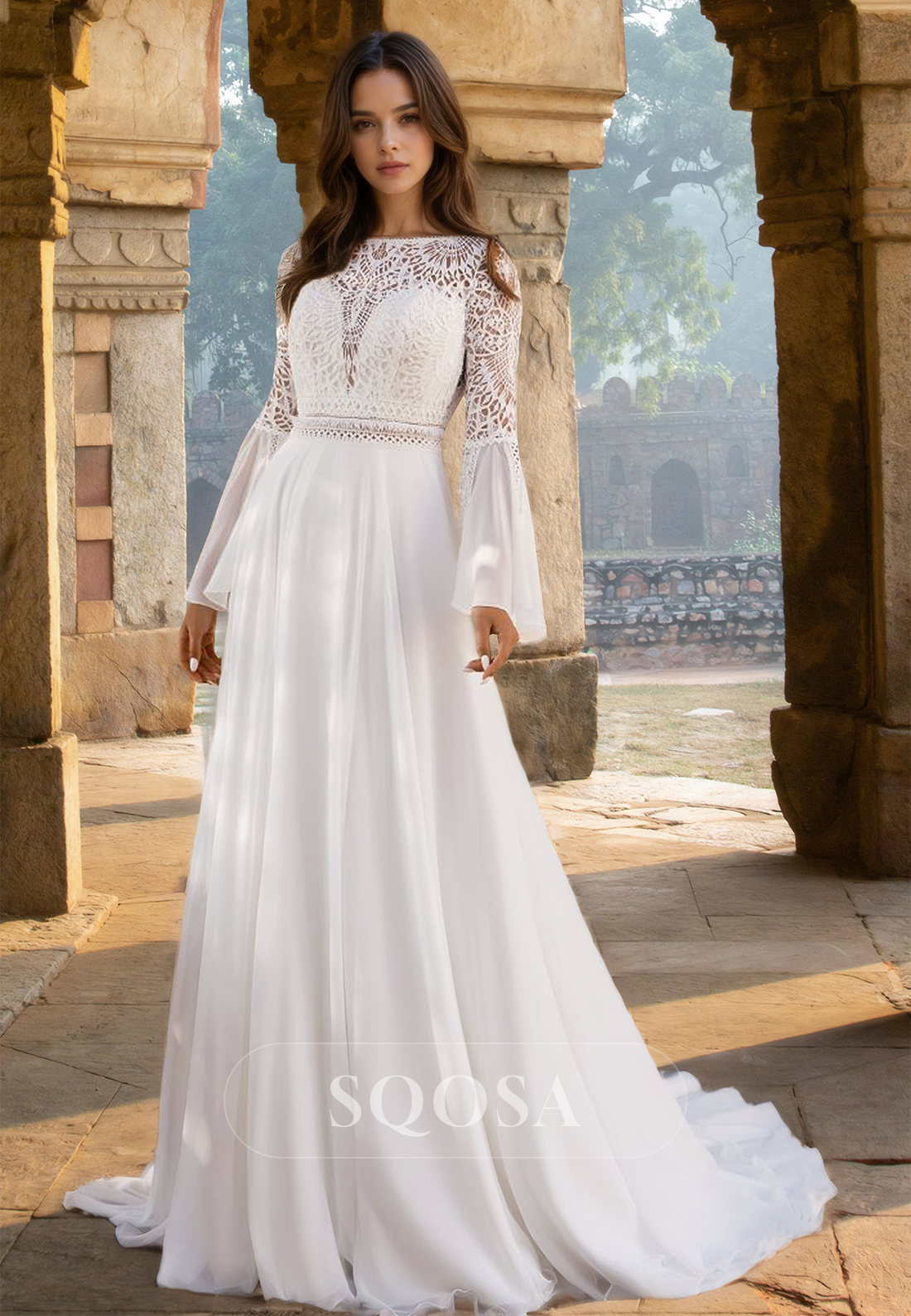 Scoop-Neck Long-Sleeves Chiffon Bride Gowns Lace Applique Pleated A-Line Wedding Dress with Train