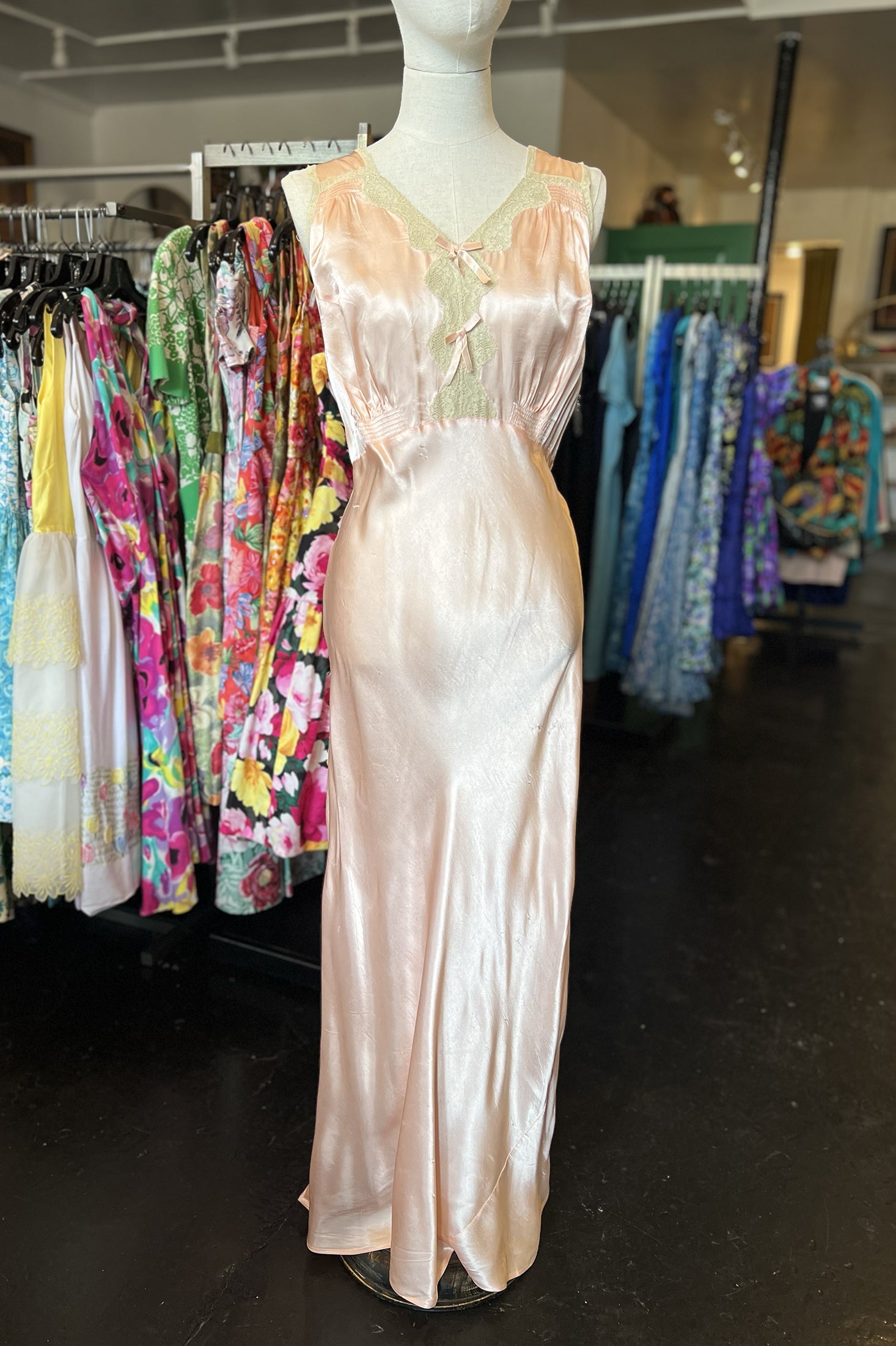 Vintage 1930s/40s Pink Silk Gown