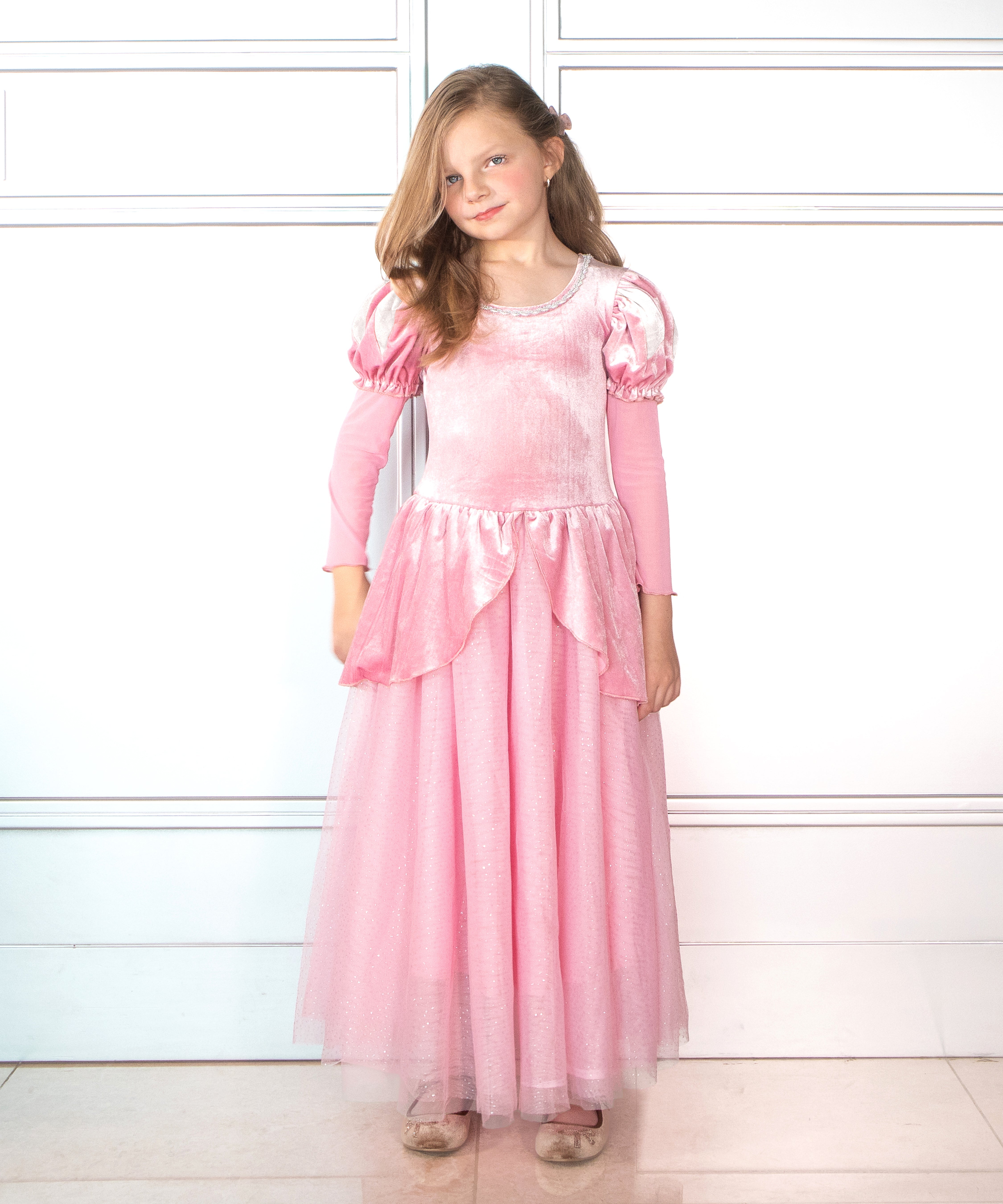 Disney The Little Mermaid Ariel Pink Romantic Dinner Dress Costume For Kids Girls Princess Dress Costume Dress Up Birthday Party Cosplay Outfit Kids Clothes 3. Sensory Sensitive girl dresses Comfortable non itchy dress up 4. Disney The Little Mermaid Ariel Pink Romantic Dinner Dress for 2 3 4 5 6 7 8 Year old girl