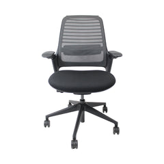<tc>Steelcase</tc>: Chaise de bureau ergonomique Série 1 en tissu noir - Reconditionnée
