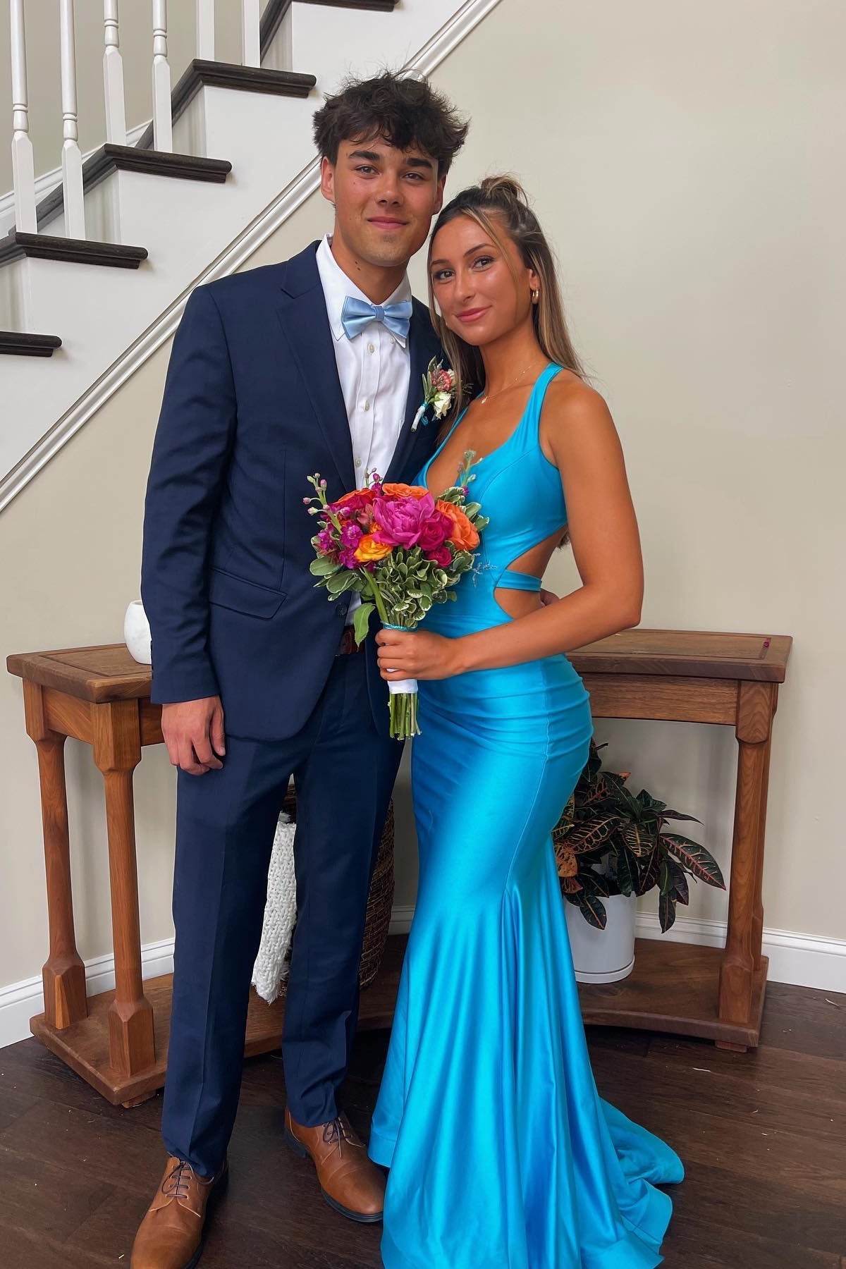 V-neck Blue Open Back Ruched Mermaid Long Dress