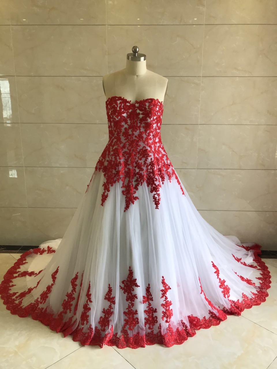 Style DOL-Y001 Strapless Red and white lace wedding gown