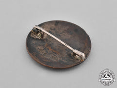 germany._a_german_red_cross_nurse’s_badge_c18-027500