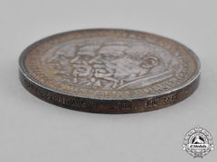 germany,_weimar._a1929_medallion_for_the_first_global_circumnavigation_of_a_zeppelin_airship,_c.1929_c18-049927_1_1_1