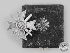 germany,_wehrmacht._a_war_merit_cross,_i_class_with_swords_and_case,_by_klein&_quenzer_c20691c20666_emd7537