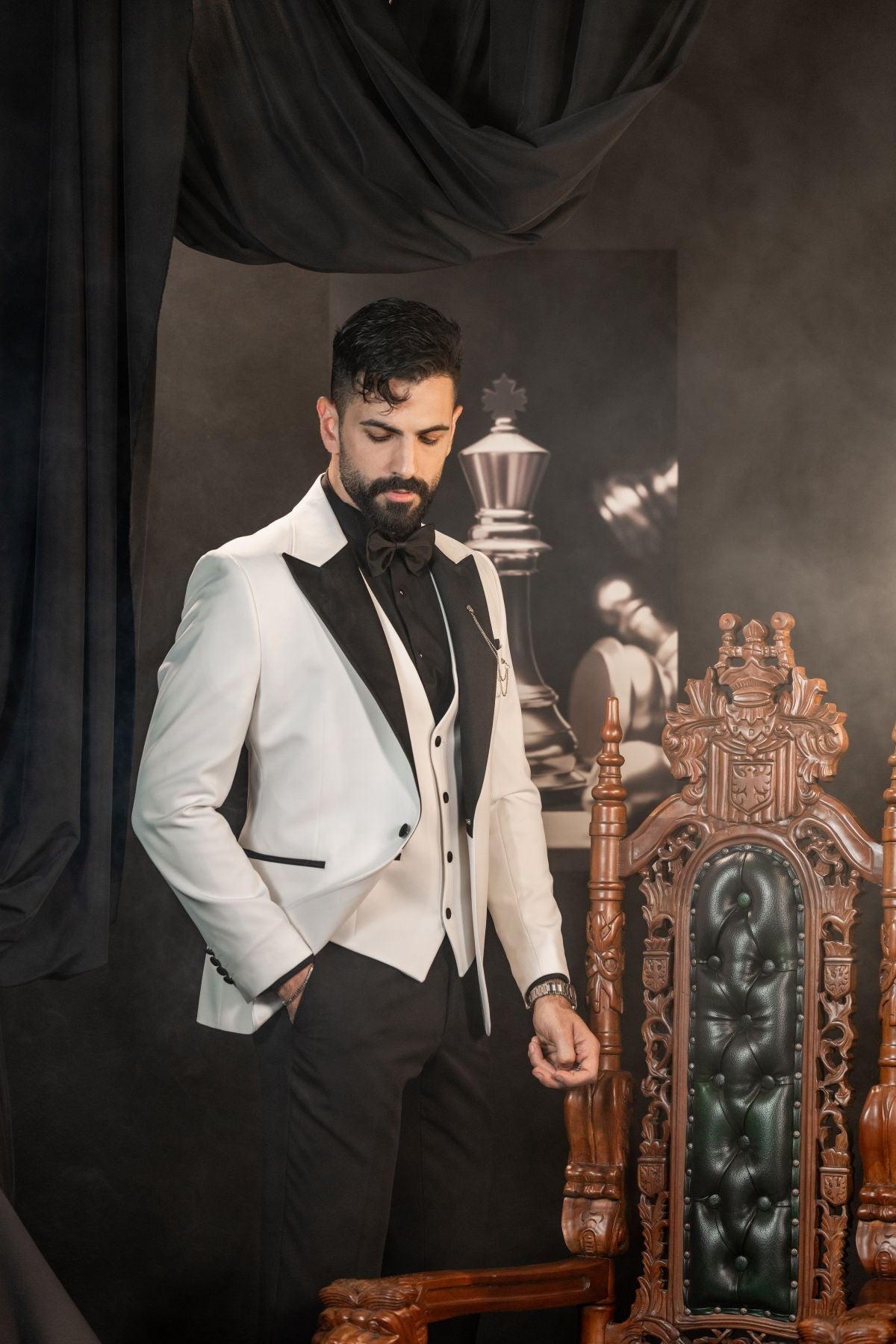 Men’s Ceremony Peak Lapel Suit – Luxury Formal Wedding & Evening Wear