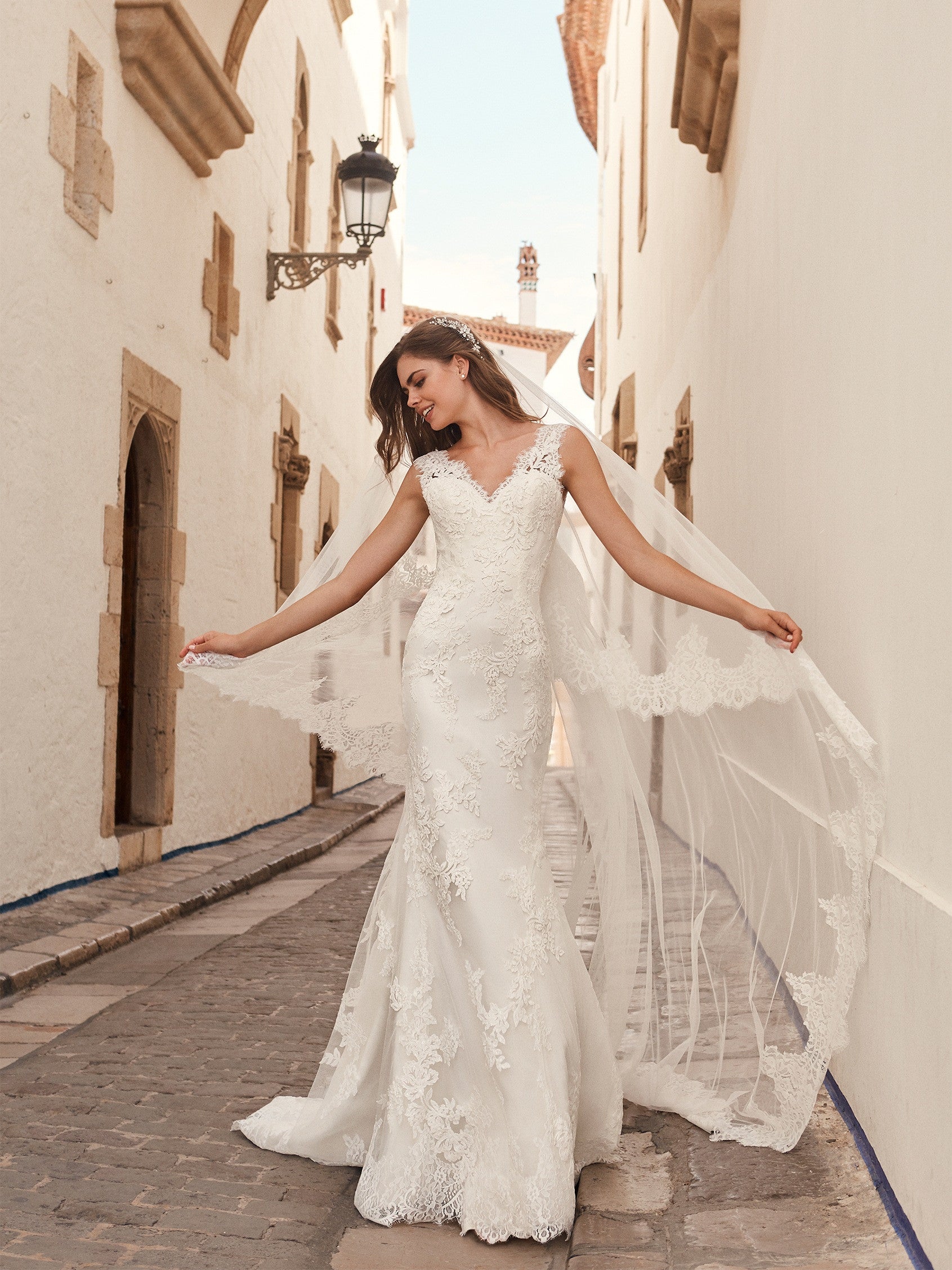 White One Bridal SAEKO Size 14 Wedding Dress Lace Mermaid