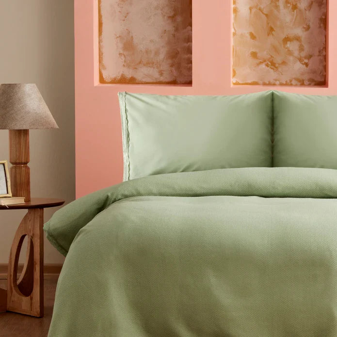 Karaca Home Alia, Doppelbett-Piqueset mit Spitze Salbeigrün aus 100 % Baumwolle
