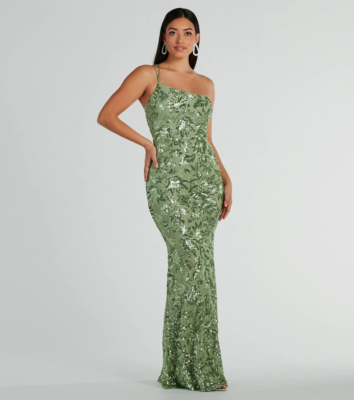 Own every entrance in the Meredith One-Shoulder Sequin Formal Dress, a sage green party dress perfect for milestone birthdays, homecoming dances, and unforgettable bachelorette celebrations.