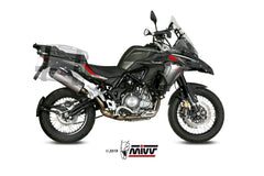Benelli TRK 502X E.004.LNC med MIVV Oval Silencer och visuell jämförelse av original och eftermarknadsavgassystem. Reservdel för motorcykel.