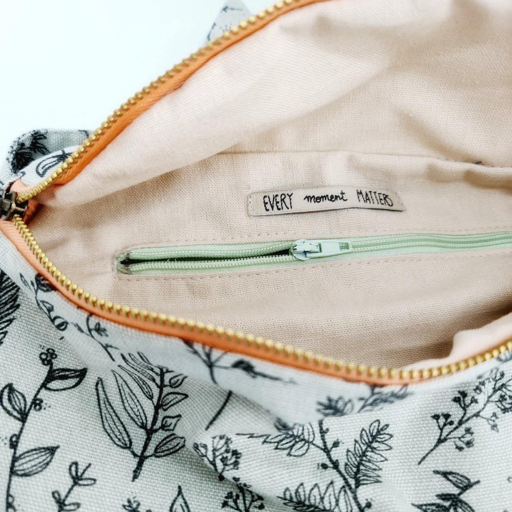 RUMPETASKE/BUM BAG - BLADER - minnatur.no