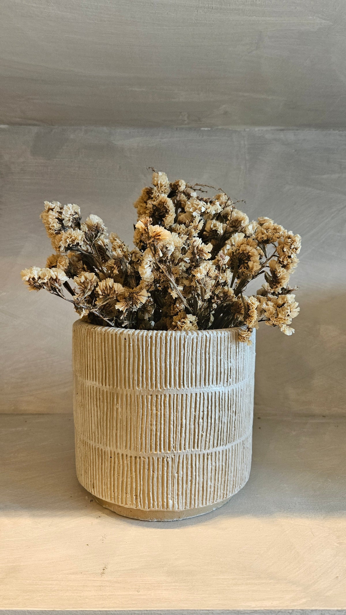 Dorothy Vase in Beige