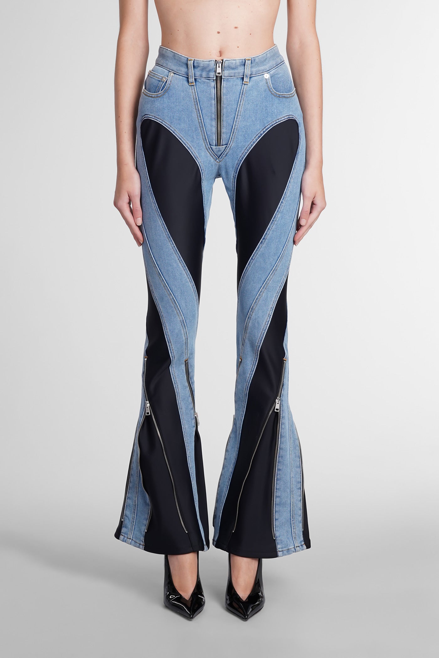 Jeans in blue denim