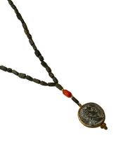 Collier une pièce