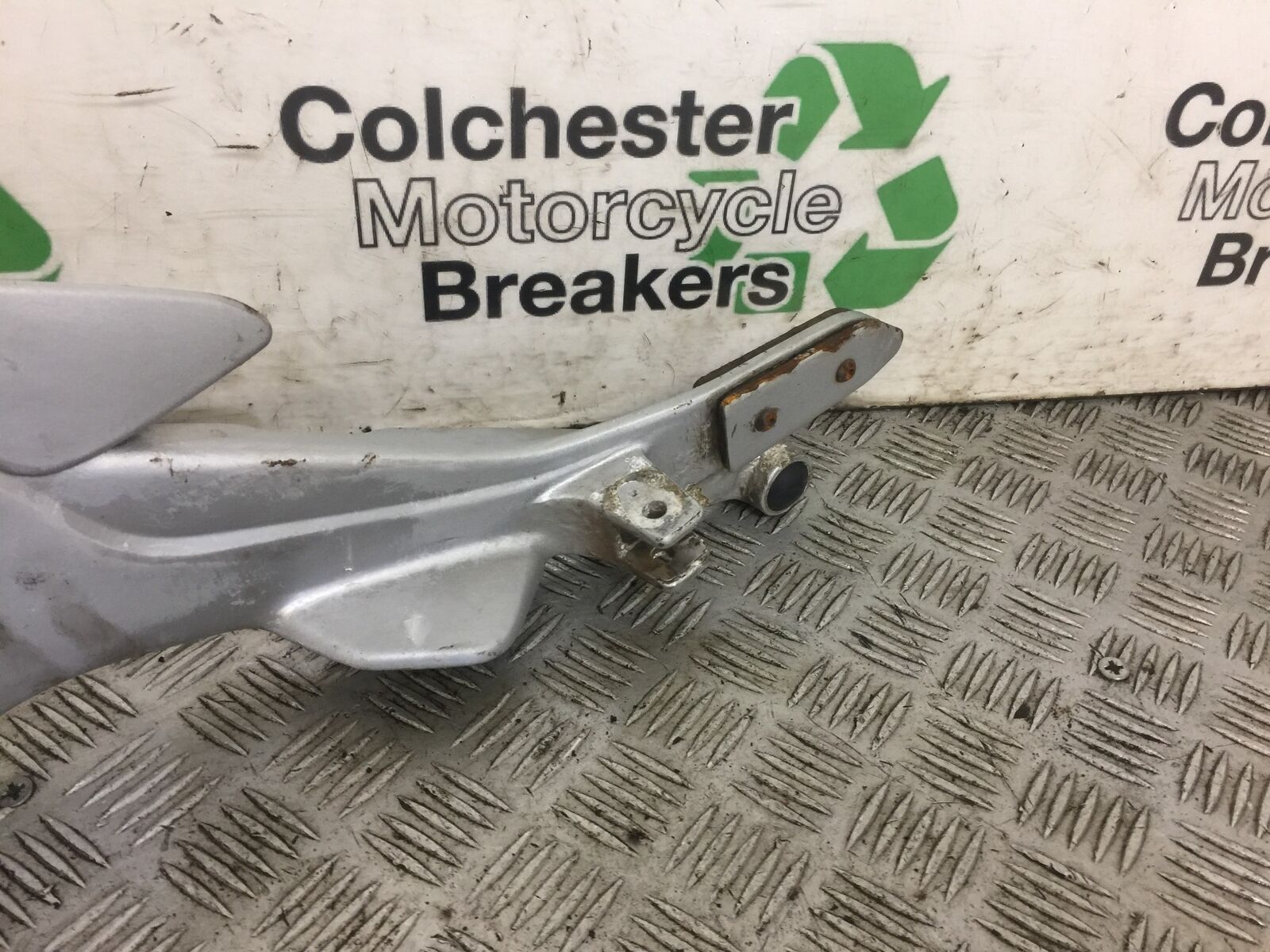 HONDA CBF500 CBF 500 LEFT HANGER YEAR 2004  (STOCK 585)