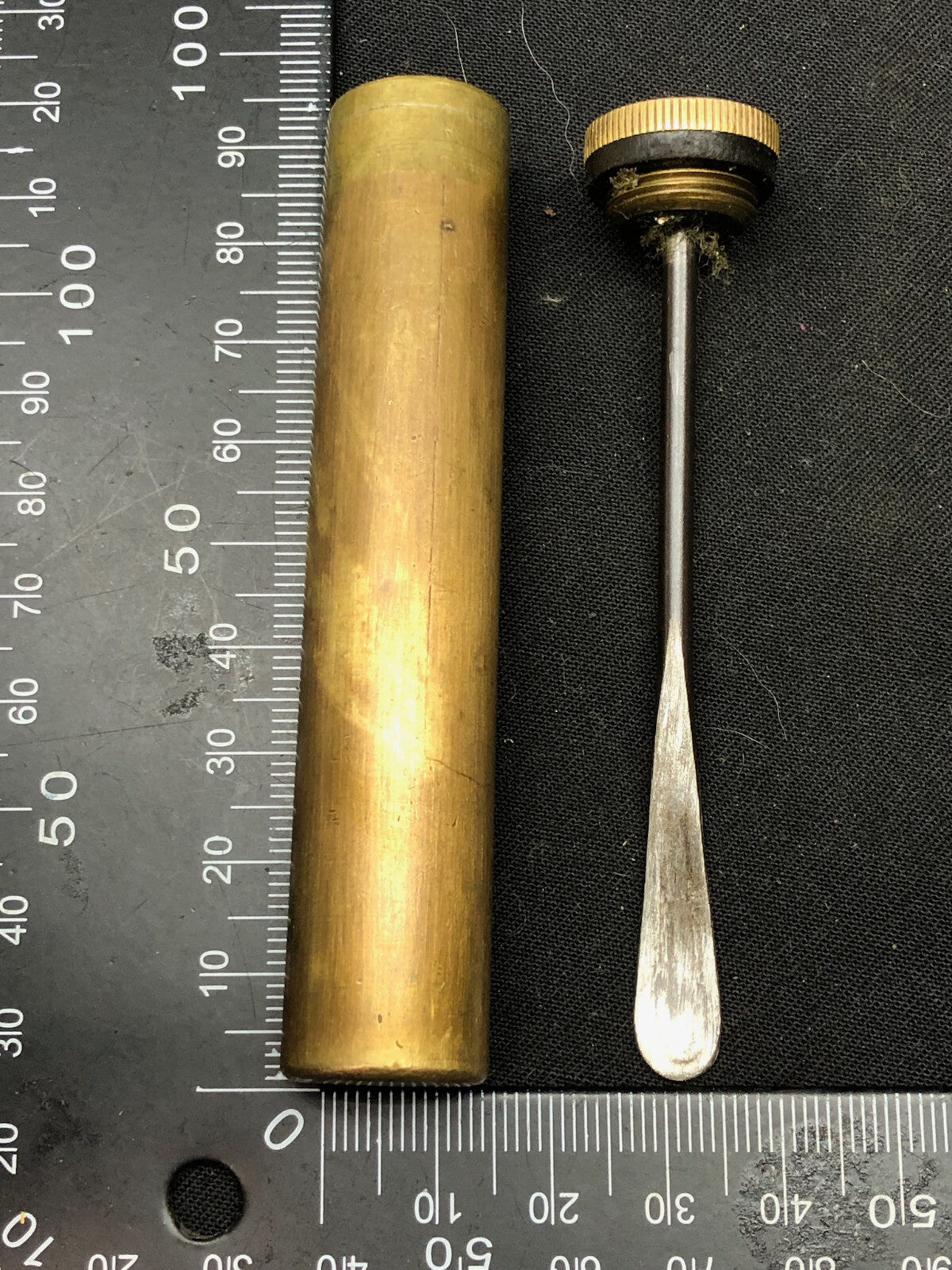 Original WW1 British Army Brass Oil Bottle - SMLE Lee Enfield - EFD Marked - The Militaria Shop