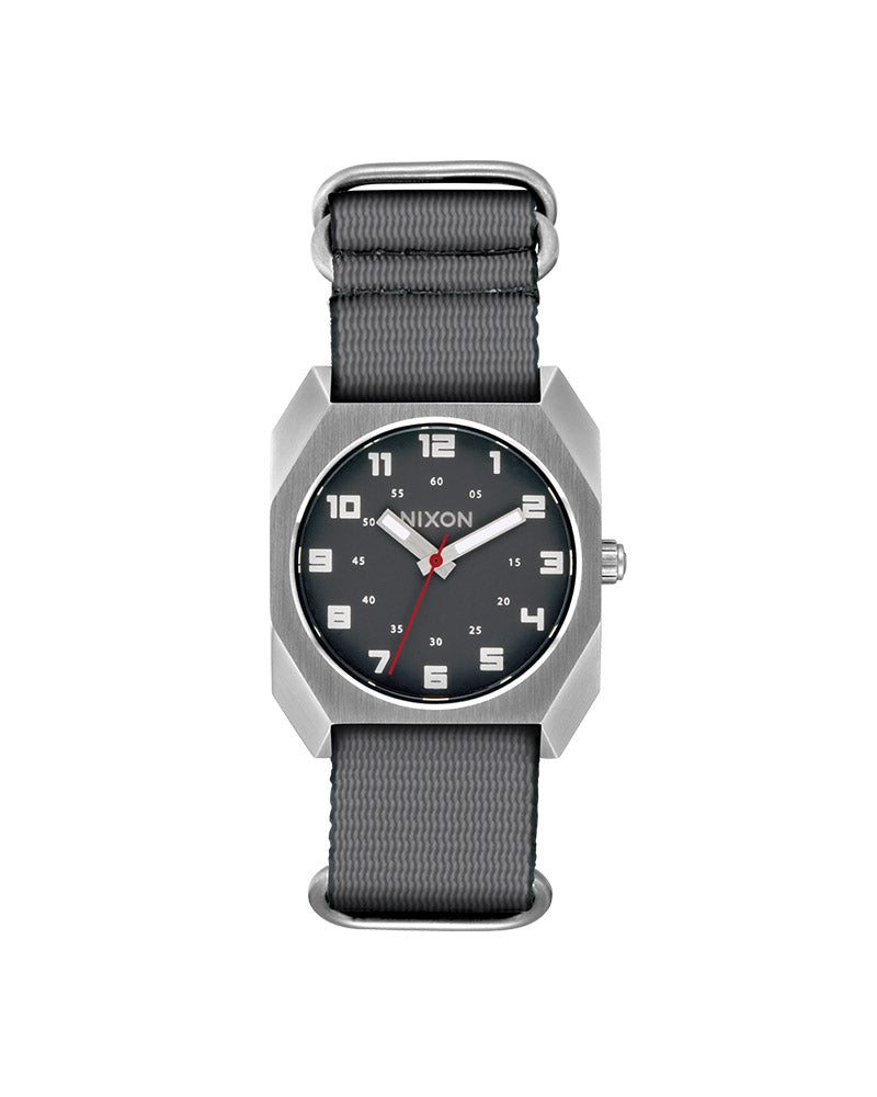 Nixon Scout Nato herreklokke med grå rem (35mm)