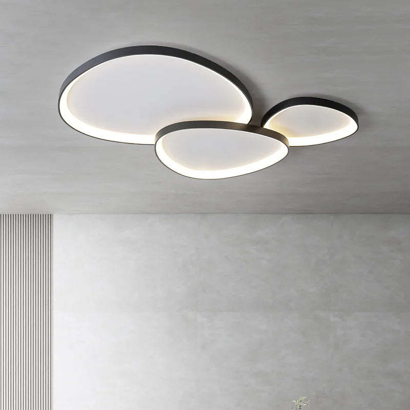 Prosta lampa do salonu