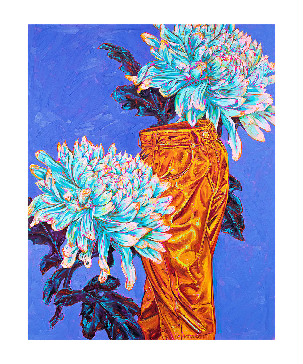 Reproduction d’une peinture d’armand jalut, représentant une composition d’un pantalon en cuir avec des fleurs sur fond Bleu-violet. Couleurs vives. En impression numérique qualité musée.