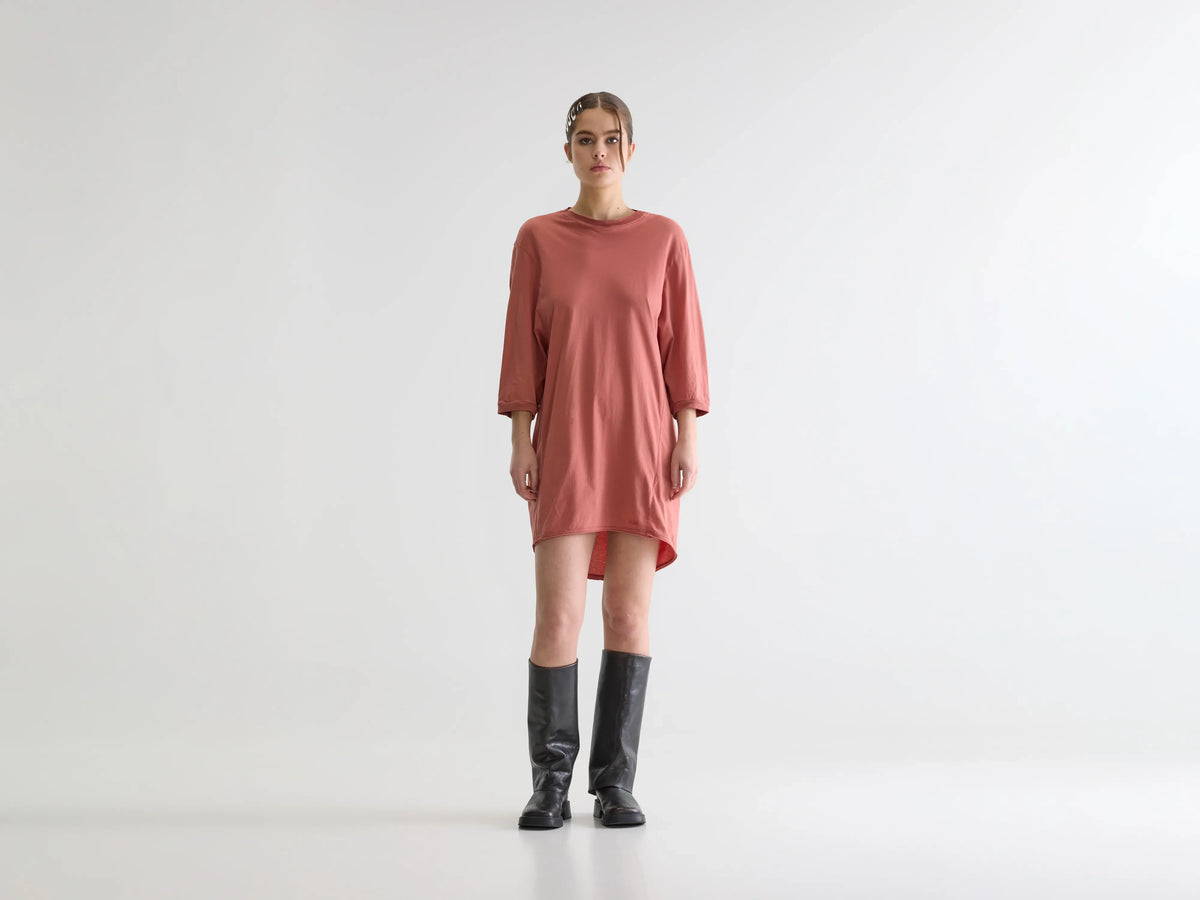 Fede t-shirt dress (261 / W / ETRUSCAN RED)