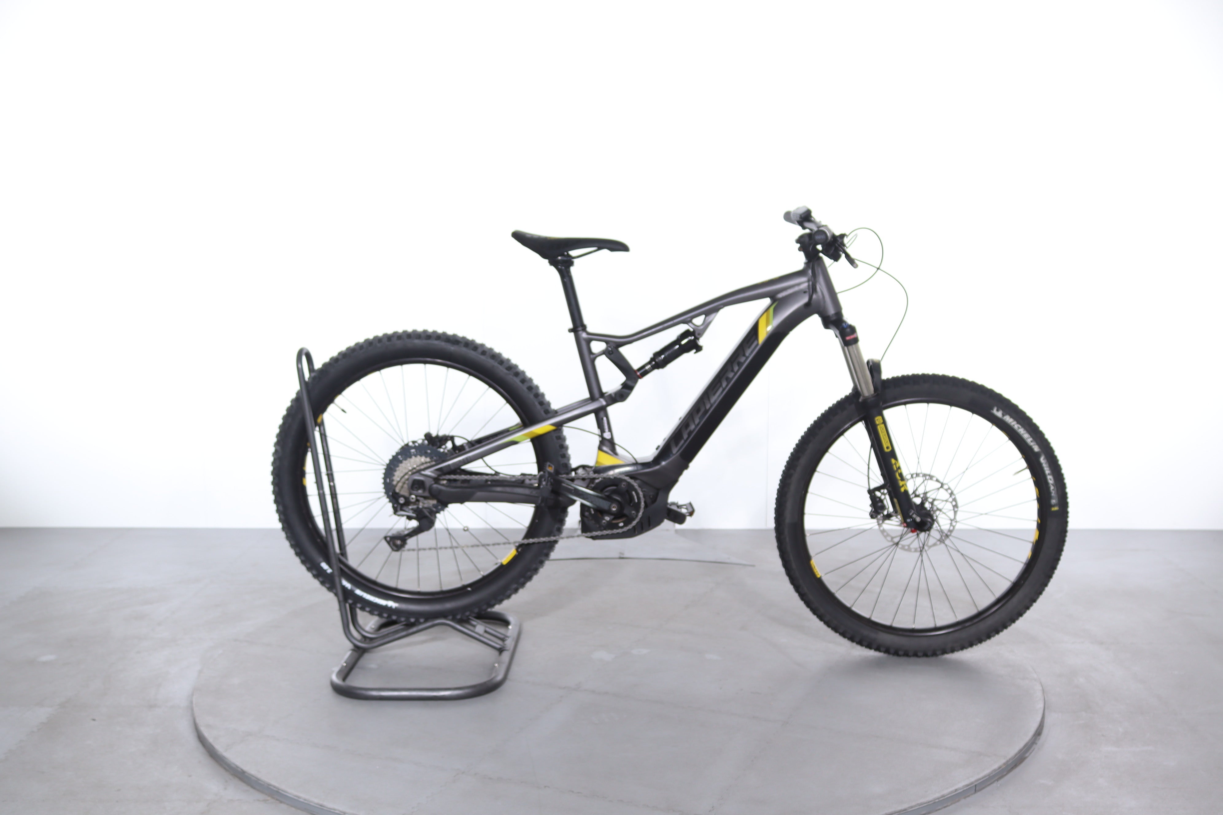 Lapierre Overvolt TR 400 #1 global