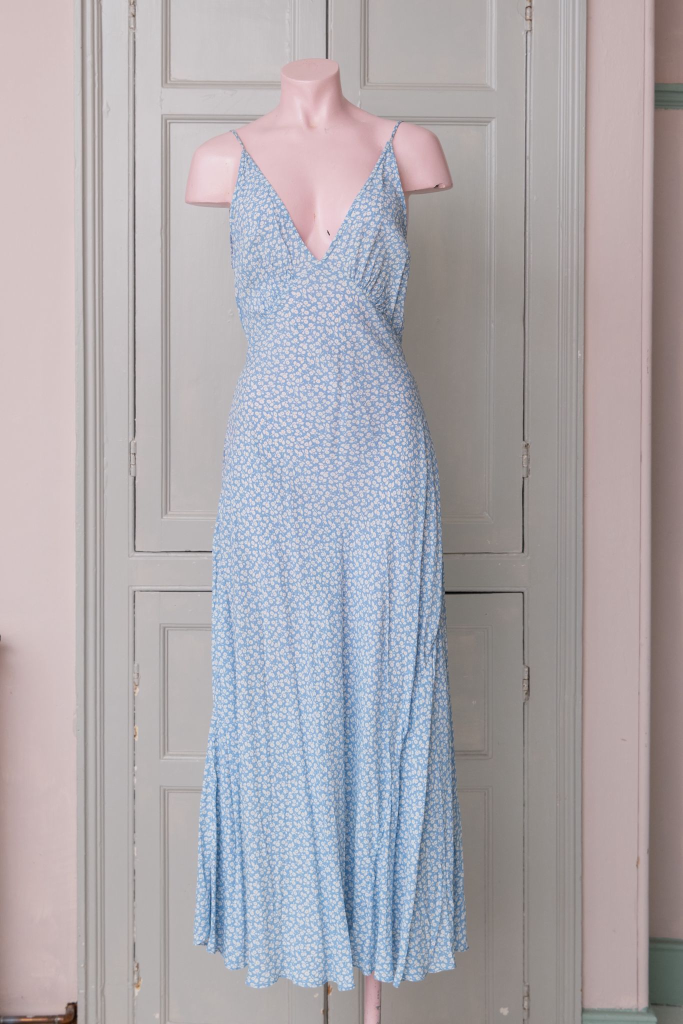 Vintage Doen blue floral maxi dress with tie