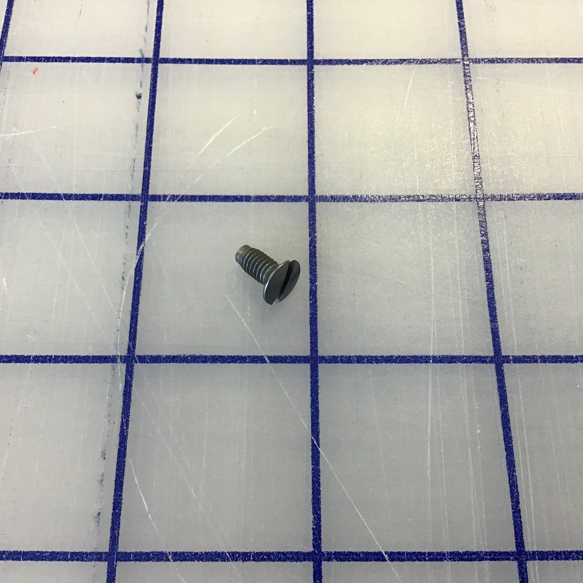 Janome - Stingplate Skruer til Janome 9mm Maskiner