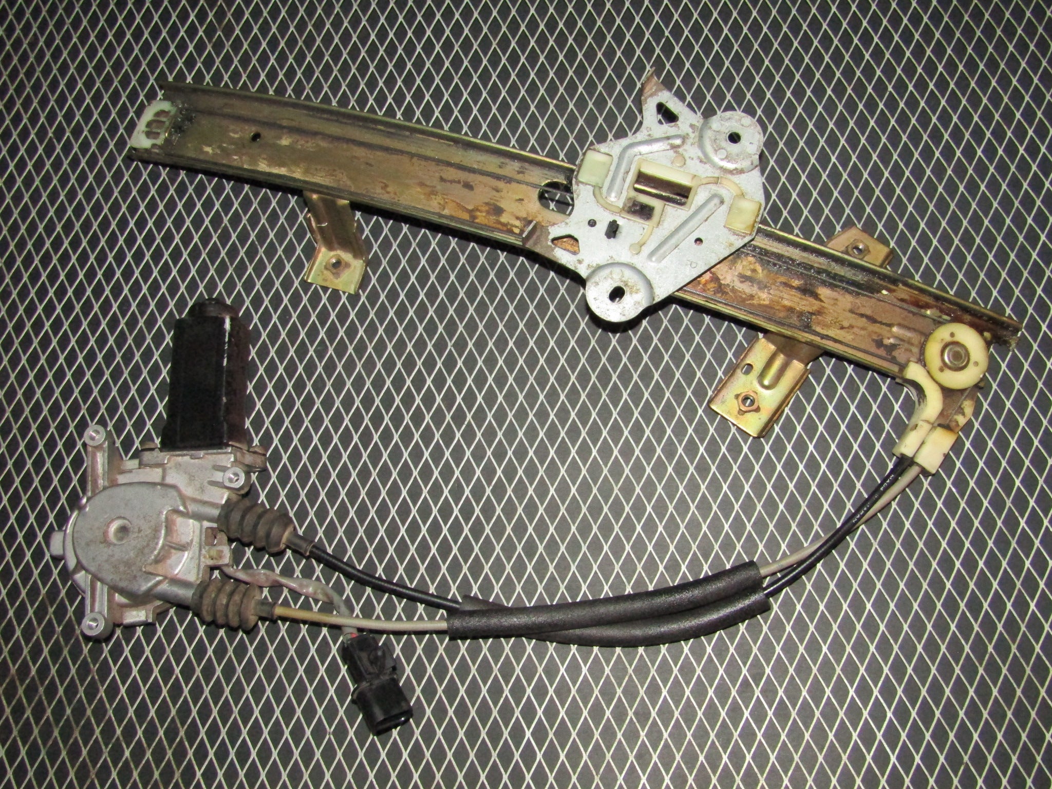 94 95 Mitsubishi 3000GT OEM Window Motor & Regulator - Right