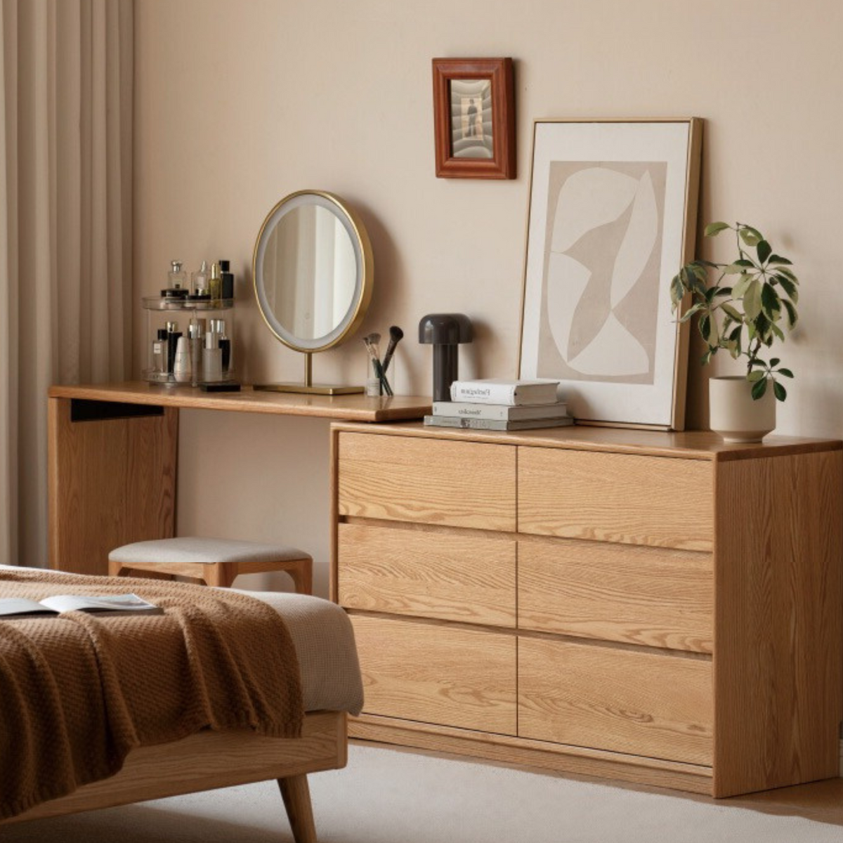 Oak, Beech Solid Wood, Solid Rubberwood Vanity Table L-Shaped Corner.