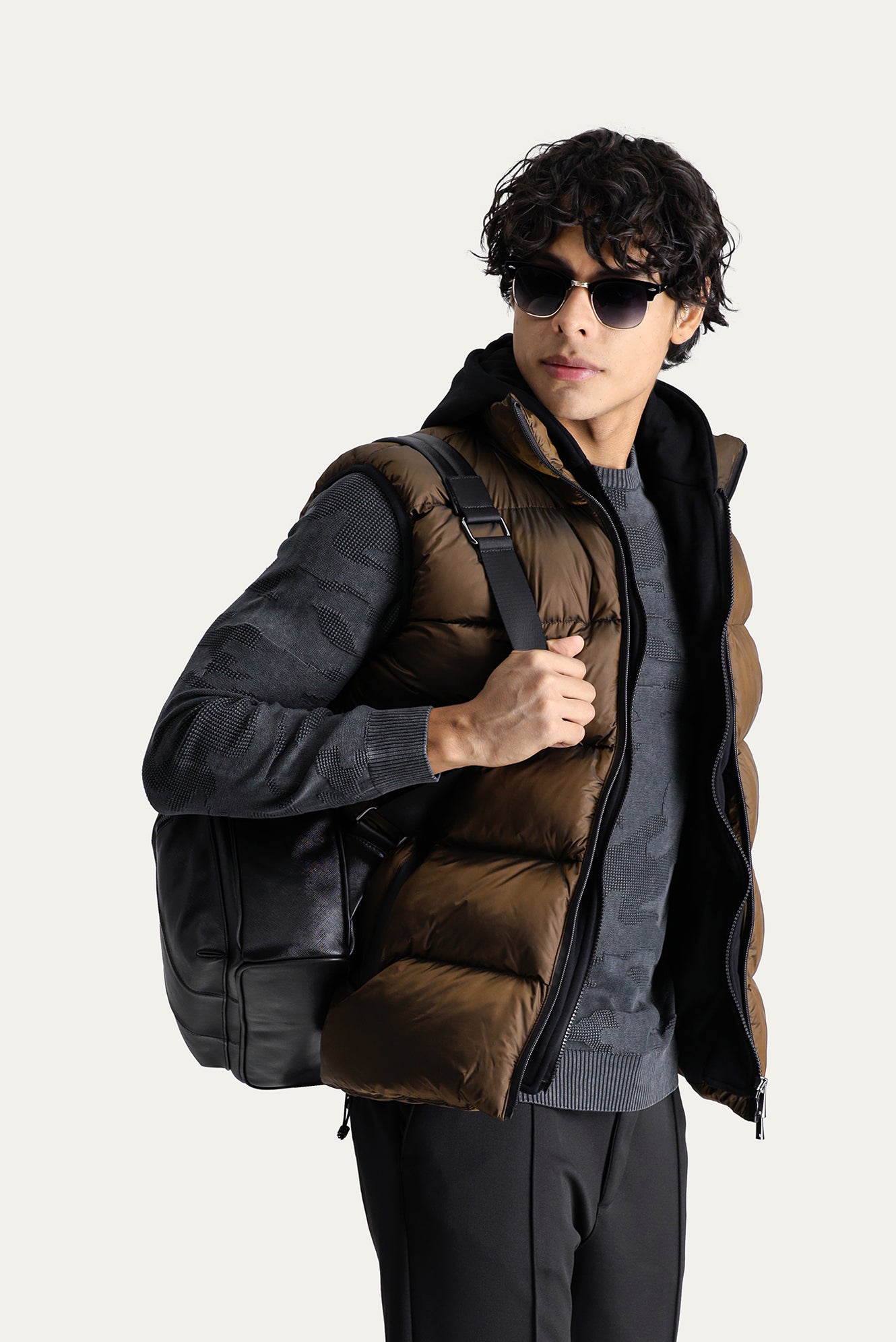 Orta Haki Slim Fit Dar Kesim Kapü?onlu ?i?me Yelek-Ki??l?