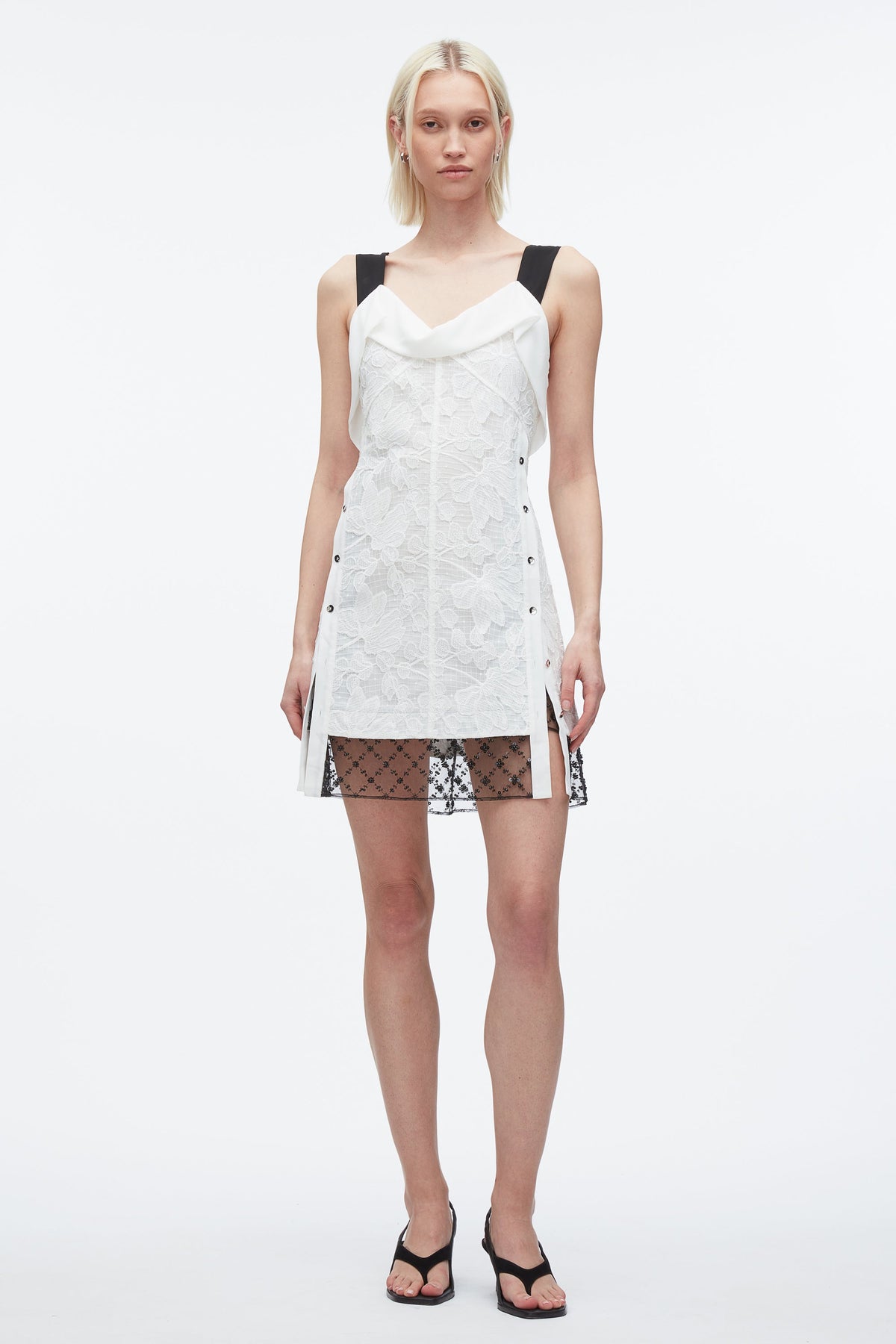 #color_white-blk