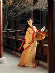 Jing Hong 惊鸿 A Glimpse of the Warring States Zhiju Straight Hem Robe