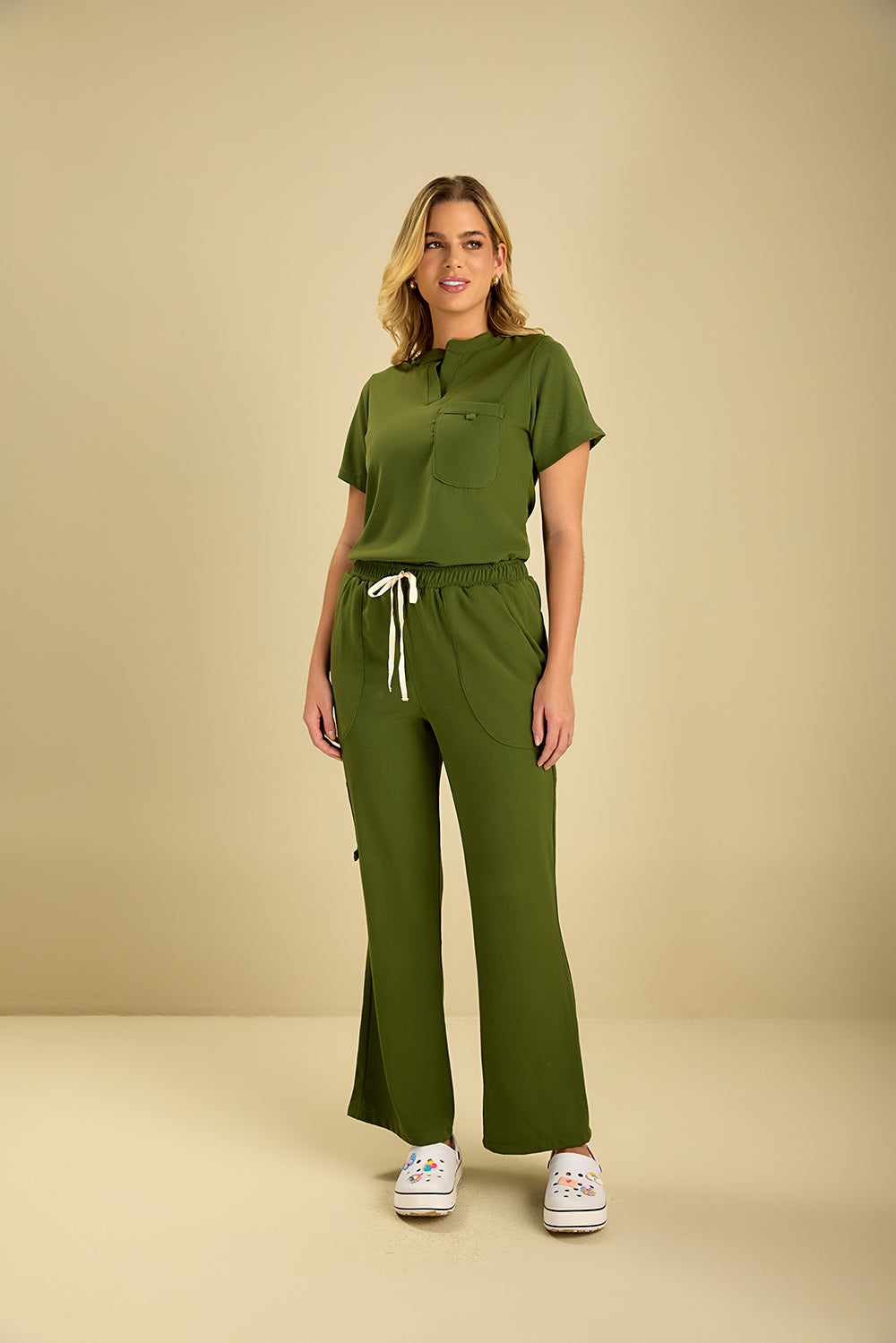 Scrub Feminino Layra - Verde Militar