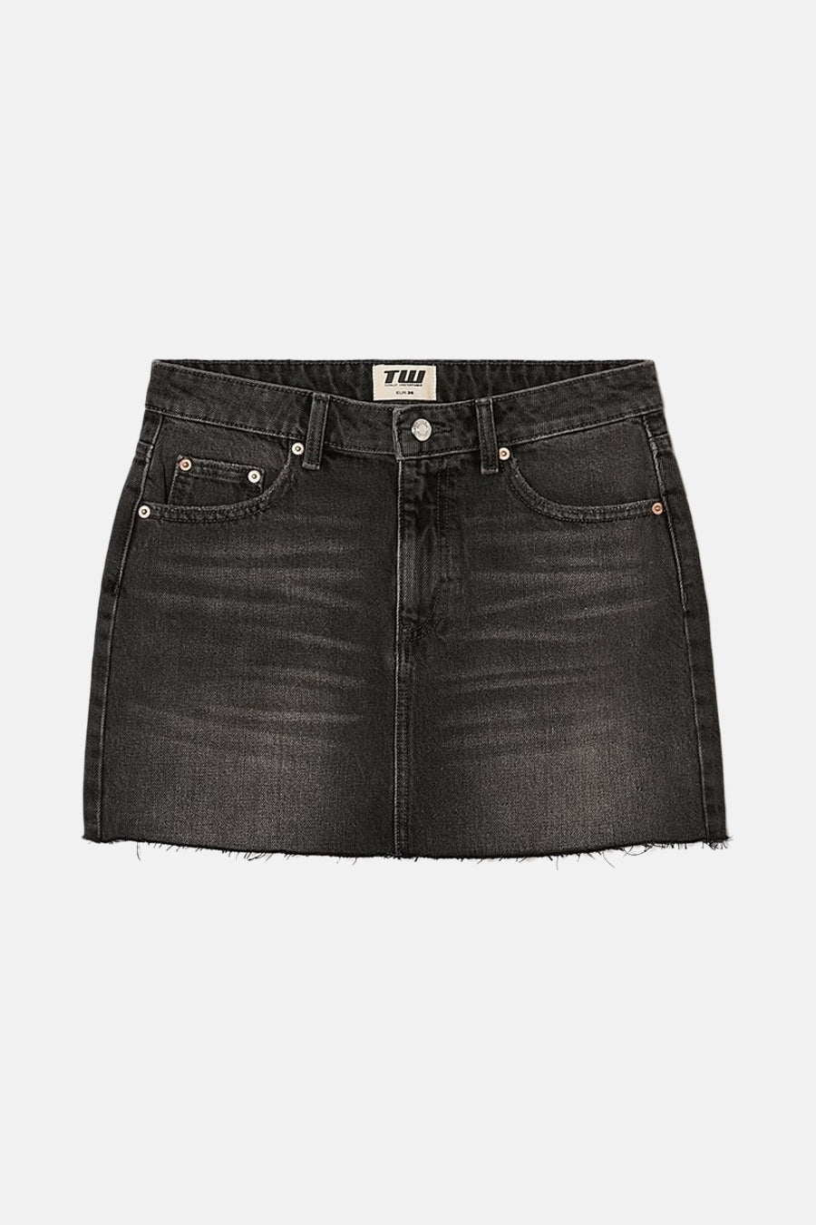 Donkergrijze denim korte rok van TALLY WEIJL met gerafelde zoom en contrasterende stiksels.