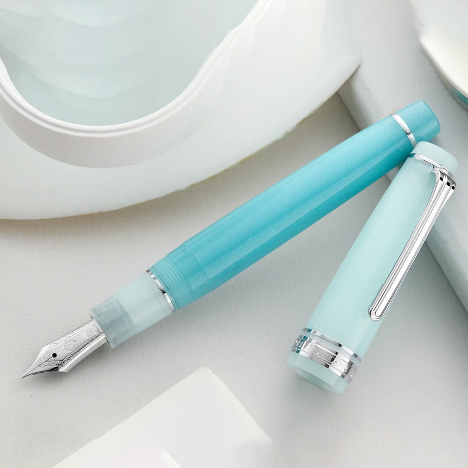 Sailor Professional Gear Smoothie Fountain Pen - Ocean Water (Special Edition) 5