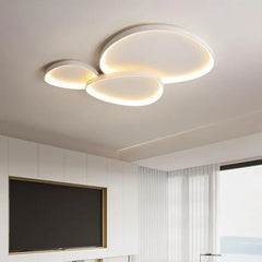 Prosta lampa sufitowa do salonu